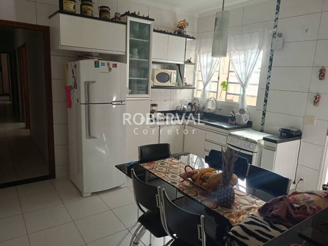 Casa para Venda em Bauru - 4